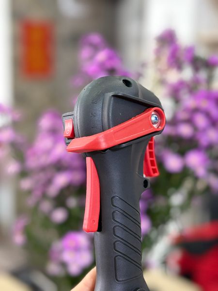 Máy thổi lá chạy xăng 4 thì Kawasaki TK85