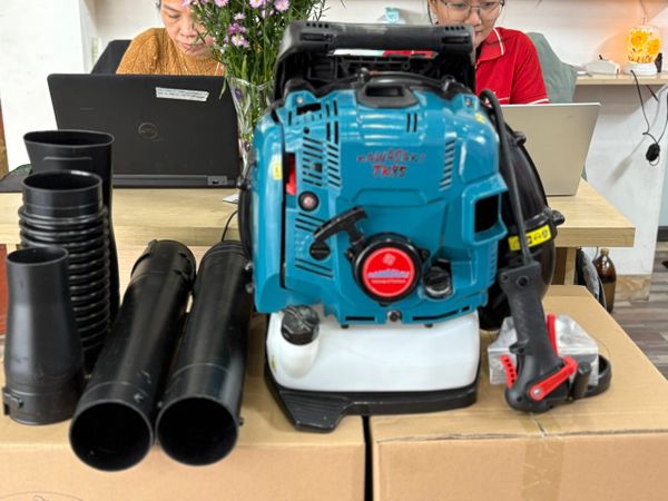 Máy thổi lá chạy xăng 4 thì Kawasaki TK85