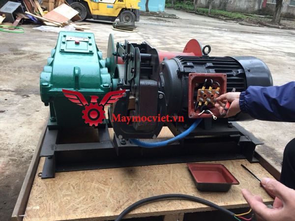 Tời Kéo Mặt Đất JK1 có tủ điện