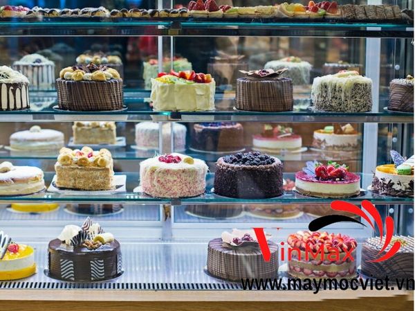 Tủ trưng bày 3 tầng kính vuông Turbo air TBP 1500-2