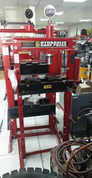 Máy ép thủy lực dùng tay KOCU 20T TY20001