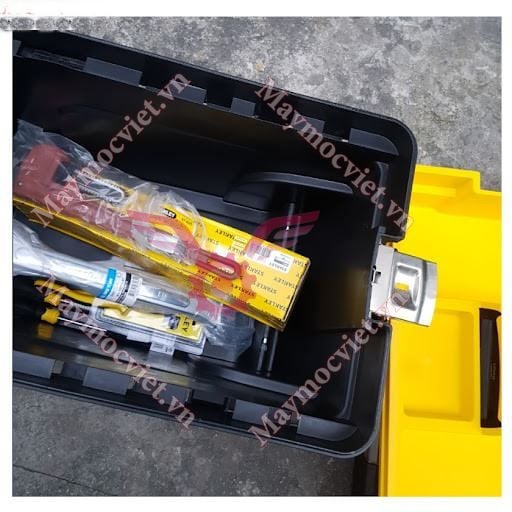 Thùng đựng đồ nghề có tay kéo và bánh xe Stanley 1-92-904