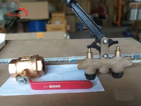 Van cầu nâng 1 trụ rửa xe ô tô