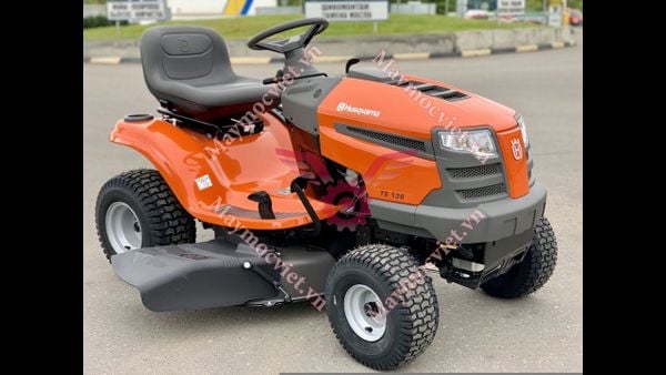 MÁY CẮT CỎ NGỒI LÁI HUSQVARNA TS 138L NEW