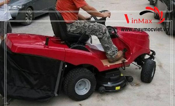 Xe cắt cỏ ngồi lái Turbo TBC725  công suất 25hp