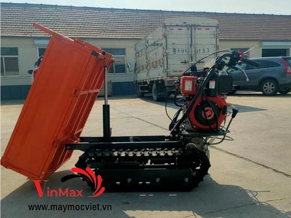 Xe chở hàng bánh xích Kawasaki BX70