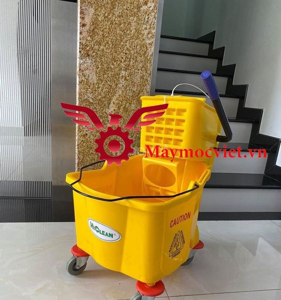 Xe vắt nước 36 lit HiClean HC 070
