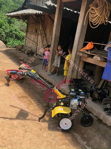 MÁY XỚI ĐẤT ĐA NĂNG TAY GA AHM G500