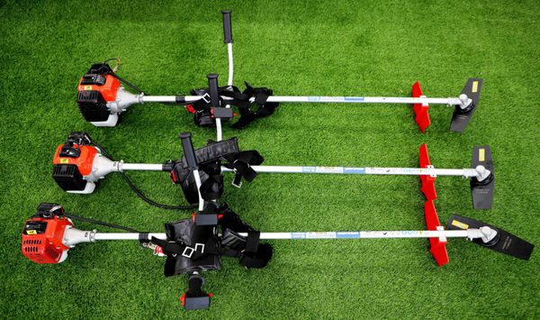 Máy Cắt Cỏ 2 Thì Turbo TB430