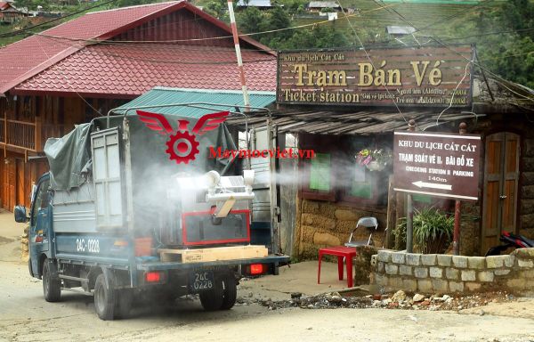 Máy phun cỡ lớn đặt trên xe ô tô Fontan Mobilstar M