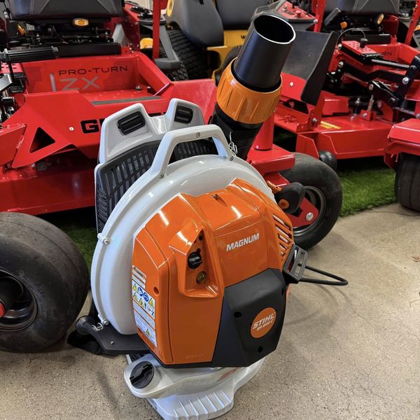 Máy thổi lá Stihl BR800