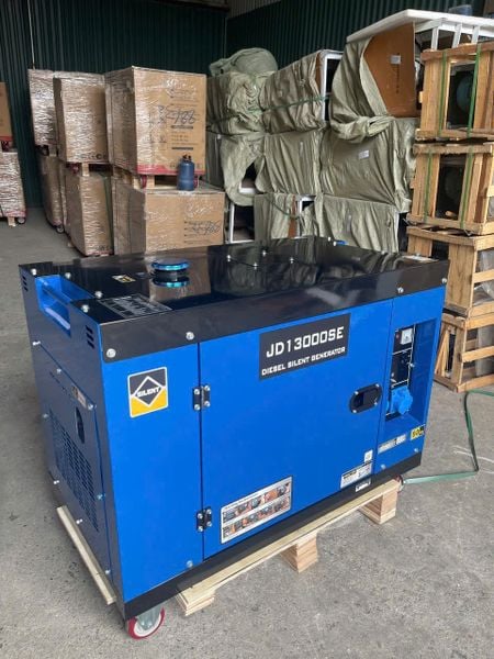 Máy phát điện 3 pha Turbo YDE13000S