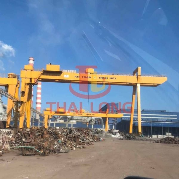 cổng trục 20 tấn 8