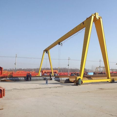  Cổng trục dầm đơn 