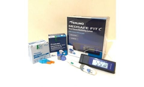 Bộ máy đo đường huyết cầm tay TERUMO MEDISAFE FIT C