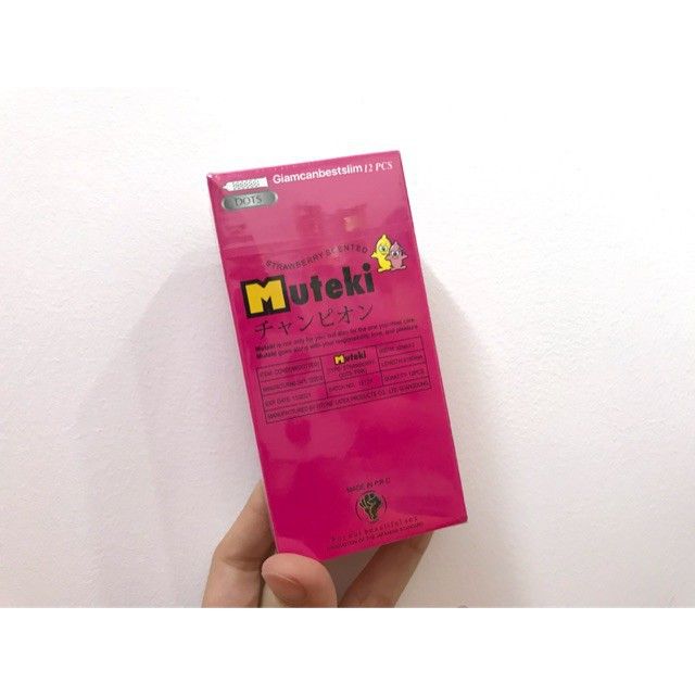 Bao cao su Muteki hương dâu, có gai, hồng (Hộp 12 cái)