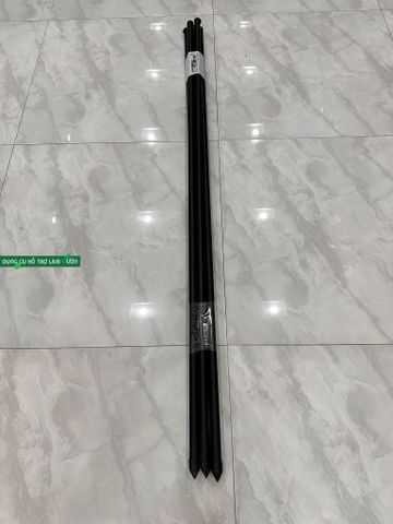  5 ống thép bọc nhựa Daim phi 25 dài 1.8m màu đen 
