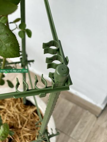  Khung đỡ hoa leo 5 cạnh 28cm Daim 