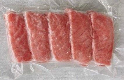 マグロ刺し身 - Tuna sashimi