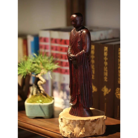 Tượng Bồ Tát Địa Tạng gỗ tử đàn