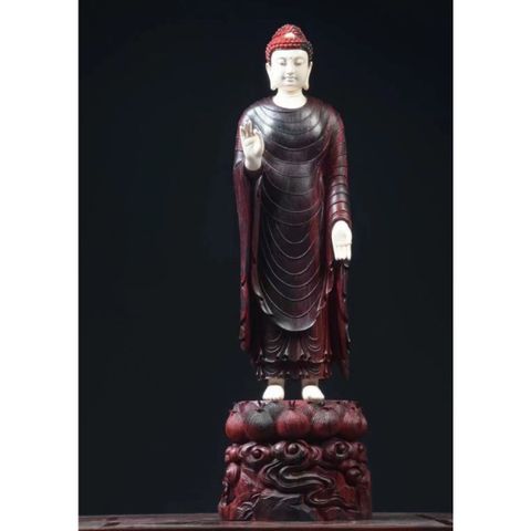 Tượng Phật Thích Ca gỗ tử đàn