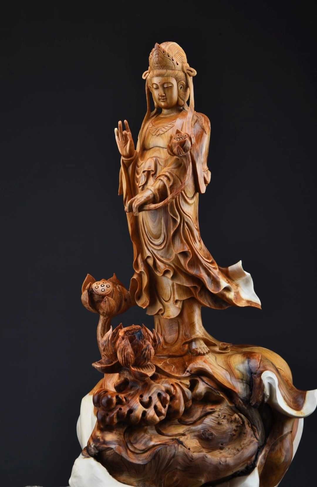 Tượng Đại Thế Chí Bồ Tát gỗ nhai bách