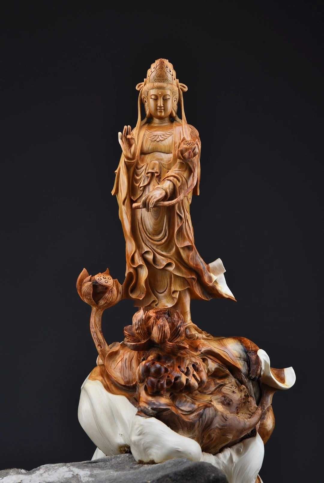Tượng Đại Thế Chí Bồ Tát gỗ nhai bách
