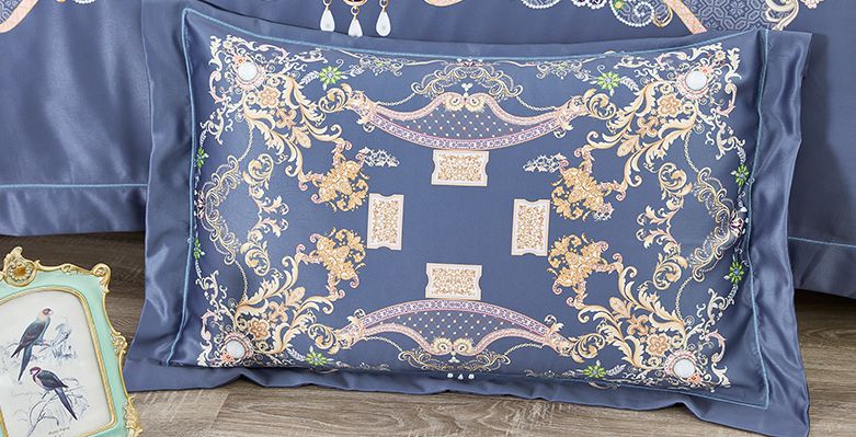  Bộ Chăn Drap Phủ Luxury Tơ Tằm Lxg 8102P 