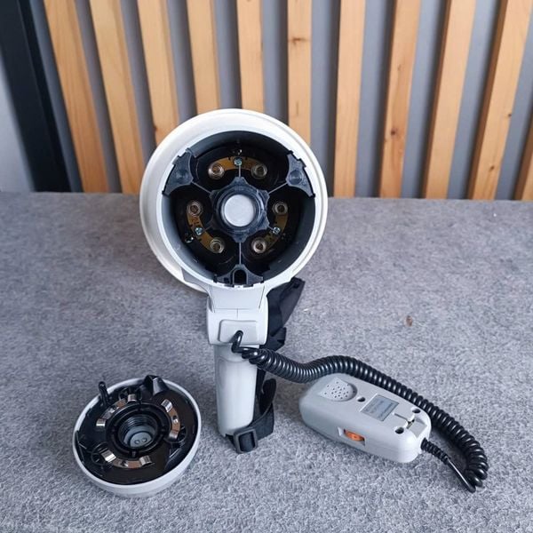 Loa Megaphone cầm tay TOA ER-3215