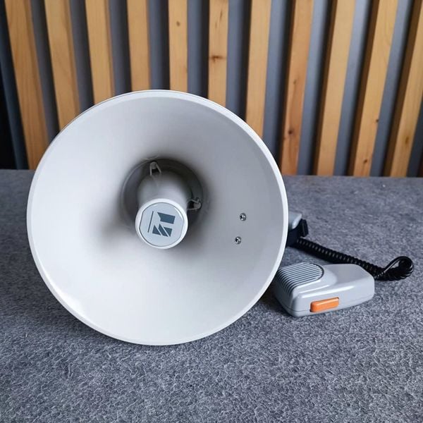 Loa Megaphone cầm tay TOA ER-3215