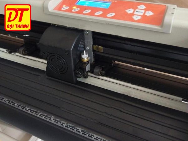 Máy cắt Decal AH 721