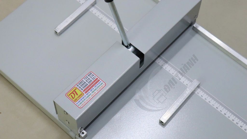 Máy Cấn Răng Cưa Lằn Gấp Thủ Công Khổ 340mm