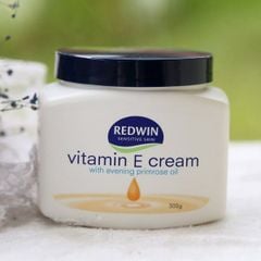 Kem dưỡng ẩm Redwin Vitamin E cream Úc