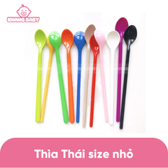 Thìa ăn nhựa Thái đầu nhỏ cán dài
