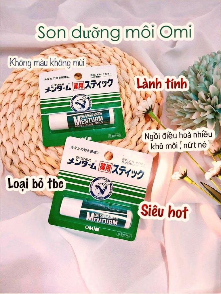 Son dưỡng môi Omi Menturm Nhật Bản