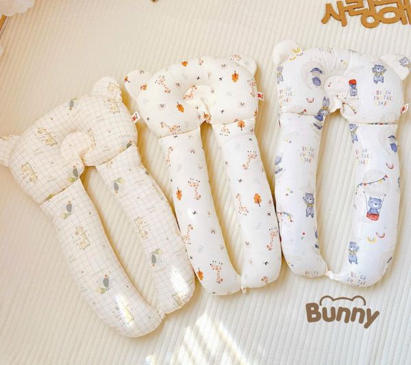 Gối chữ U đa năng hình gấu Bunny