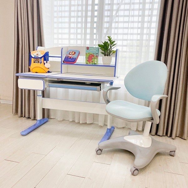 Bộ bàn ghế học chống gù Umoo