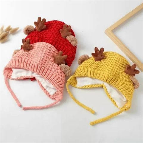 Mũ len sừng hươu