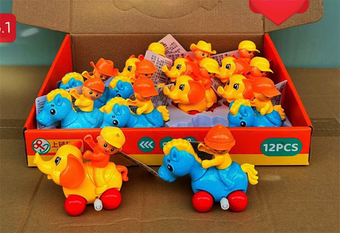 Con cót hình em bé cưỡi thú