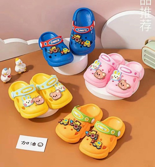 Dép xốp có quai Zumeita Xanh size 18