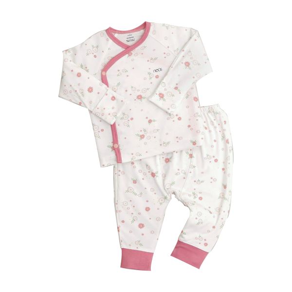 Bộ sưu tập sơ sinh cài lệch Nous