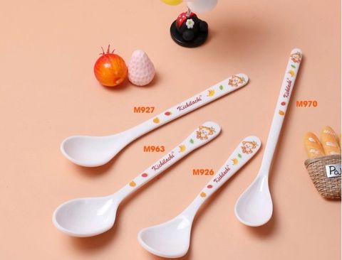 Thìa ăn dặm cho bé