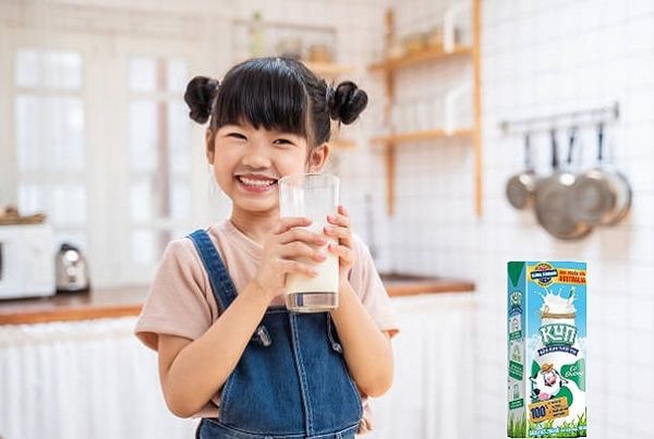 Sữa tươi tiệt trùng có đường cho bé Kun (vỉ 4 hộp)