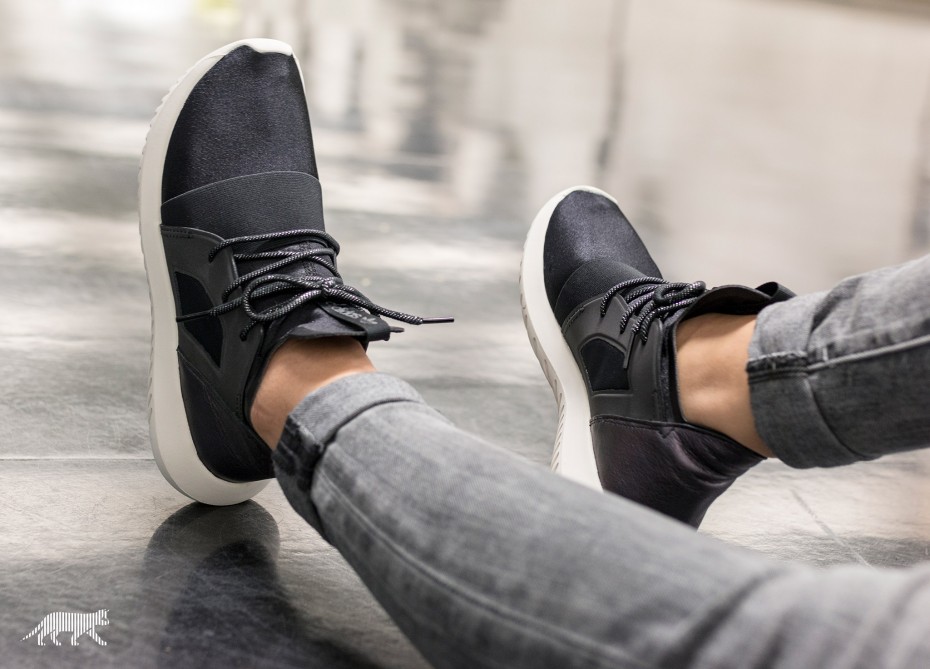 Giày Adidas Tubular Defiant 'Core Black' S75249 – Hệ thống phân phối Air  Jordan chính hãng