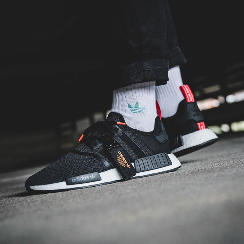 Giày Adidas NMD R1 Core Black Solar Orange B37621 – Hệ thống phân phối Air  Jordan chính hãng