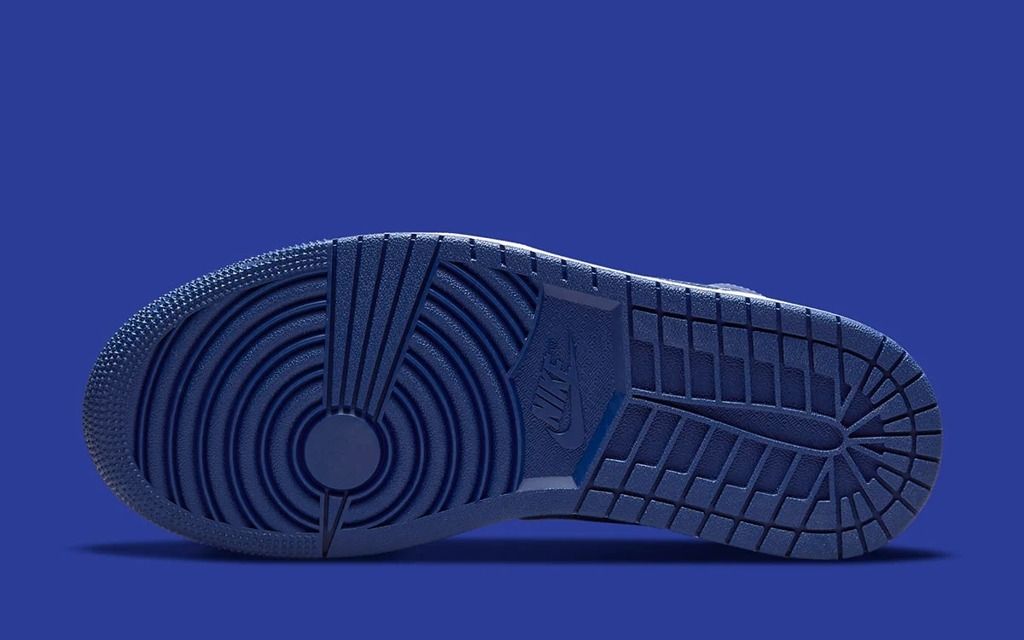 Giày Nike Air Jordan 1 Mid Appears In Georgetown Colors DH7821-500 – Hệ ...