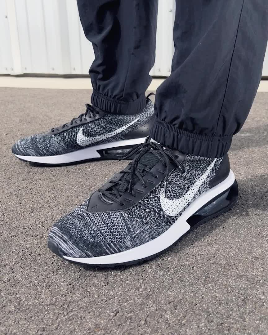 nike 200 flyknit black and white