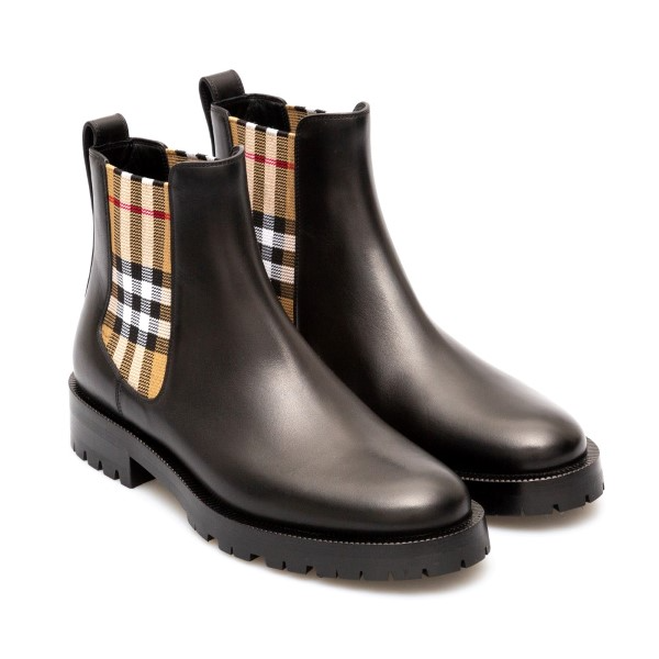 Giày Burberry Vintage Check Detail Leather Chelsea Boot Black 8042363 – Hệ  thống phân phối Air Jordan chính hãng