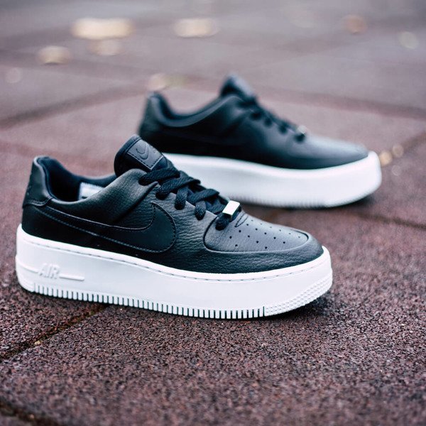 Giày Nike Air Force 1 Sage Low 'Black' AR5339-002 – Hệ thống phân phối Air  Jordan chính hãng