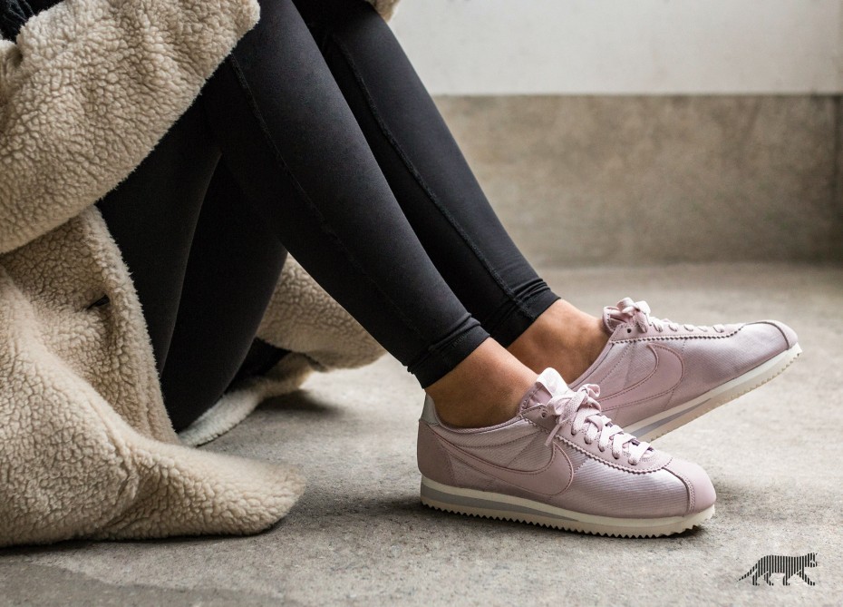 Giày Nike Cortez Nylon 'Particle Rose 